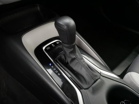 Certified 2025 Toyota Corolla LE w/ Convenience Package image 24