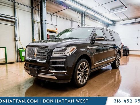 Used 2021 Lincoln Navigator L Reserve RWD image 28
