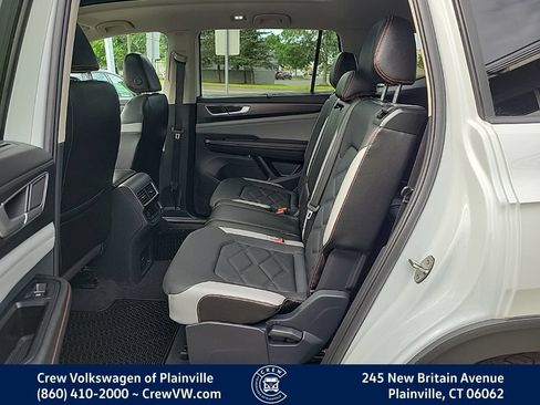 Certified 2024 Volkswagen Atlas Peak Edition SEL AWD/4WD image 14