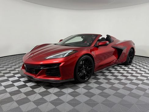 Used 2023 Chevrolet Corvette Z06 RWD image 32