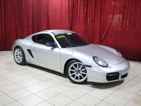 Used 2007 Porsche Cayman RWD image 2
