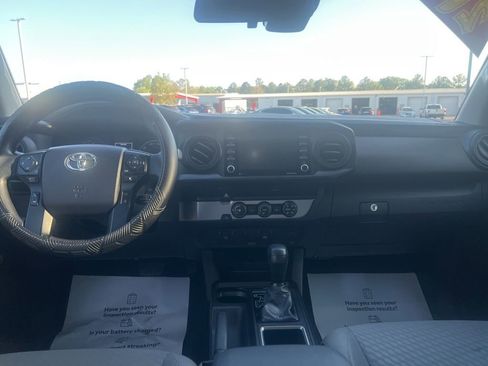 Used 2021 Toyota Tacoma SR w/ SR Convenience Package image 17