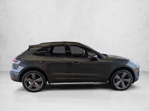 Used 2025 Porsche Macan AWD/4WD image 4