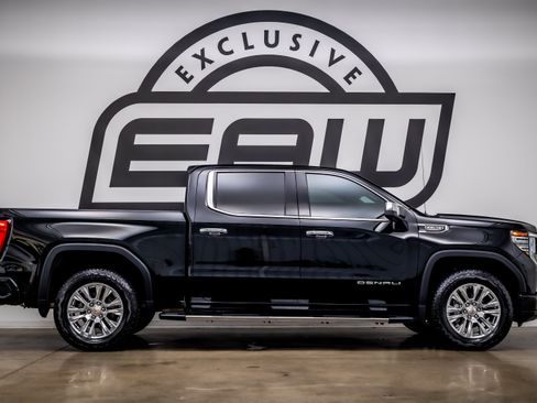 Used 2024 GMC Sierra 1500 Denali w/ Technology Package AWD/4WD image 9