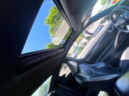 Used 2017 INFINITI Q60 Red Sport 400 image 14