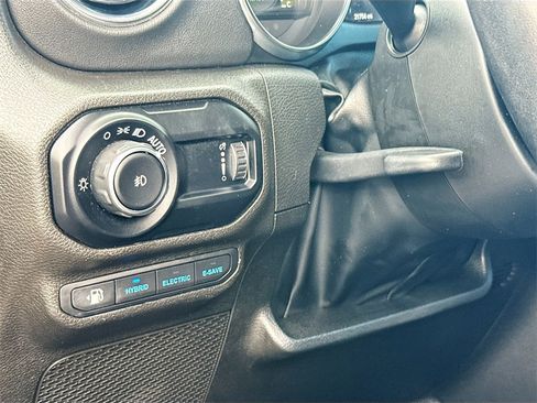 Used 2023 Jeep Wrangler Unlimited Sahara w/ Cold Weather Group image 11