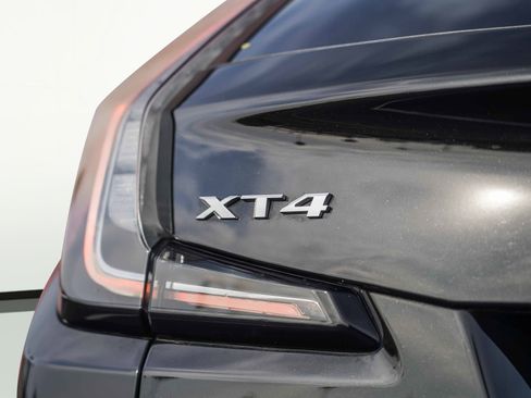 Used 2022 Cadillac XT4 Sport image 11