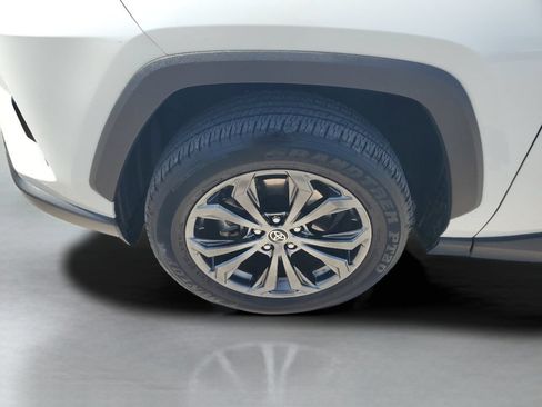 Certified 2023 Toyota RAV4 XLE Premium AWD/4WD image 27