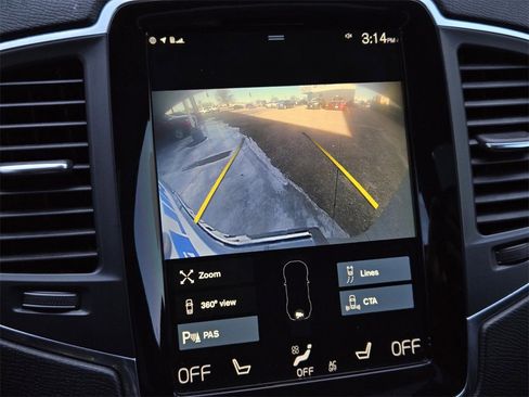 Used 2020 Volvo XC90 T6 Momentum image 23