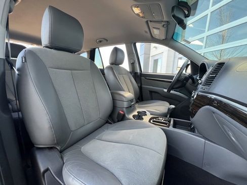 Used 2012 Hyundai Santa Fe SE image 33