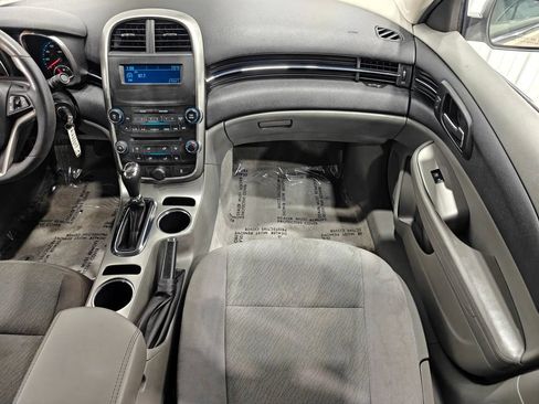 Used 2014 Chevrolet Malibu LS FWD image 22