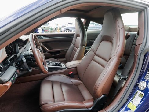 Used 2025 Porsche 911 Carrera T image 5