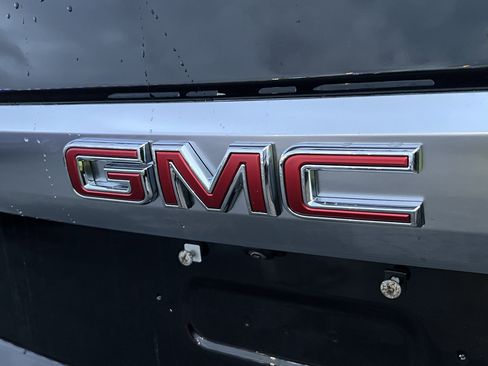 Used 2022 GMC Yukon Denali image 8