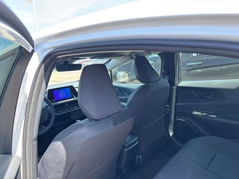 New 2026 Toyota Prius LE image 22