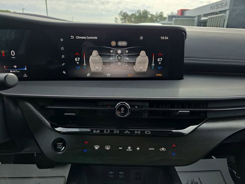 Used 2025 Nissan Murano SV image 27