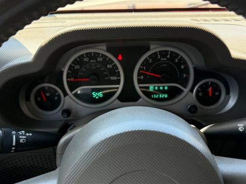 Used 2007 Jeep Wrangler Unlimited Sahara w/ Trailer Tow Group image 19