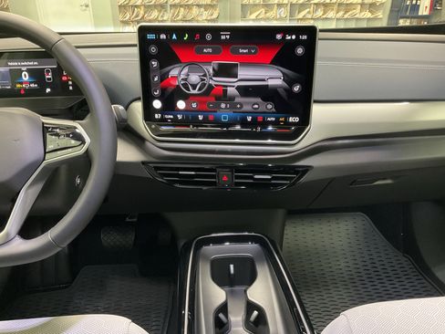 New 2025 Volkswagen ID.4 Pro S image 12
