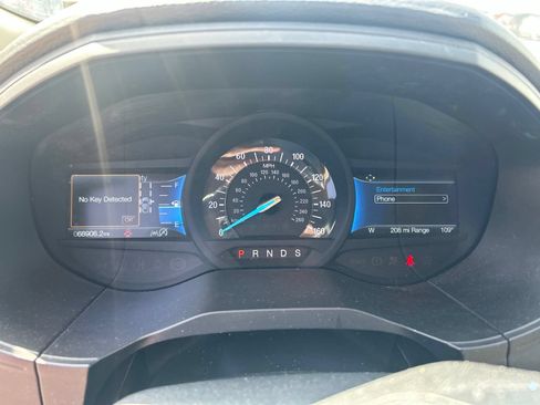 Used 2024 Ford Edge SEL AWD/4WD image 11