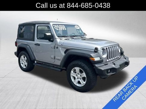 Used 2020 Jeep Wrangler Sport AWD/4WD image 3