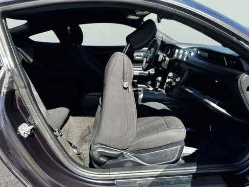 Used 2021 Ford Mustang Coupe image 42