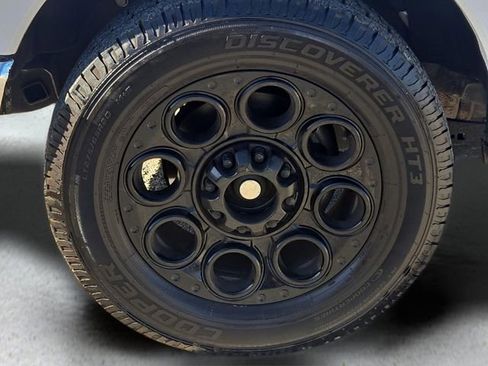 Used 2023 Ford F250 XL w/ XL Chrome Package image 8