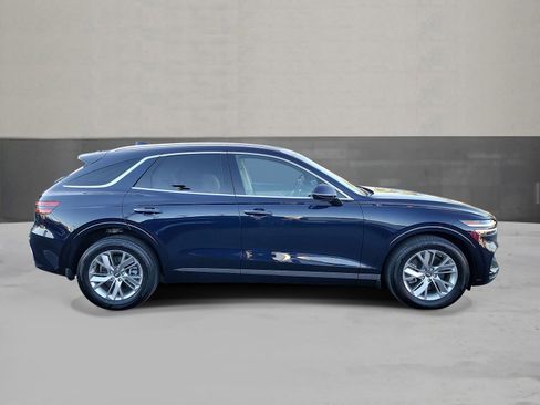 Certified 2023 Genesis GV70 2.5T image 3