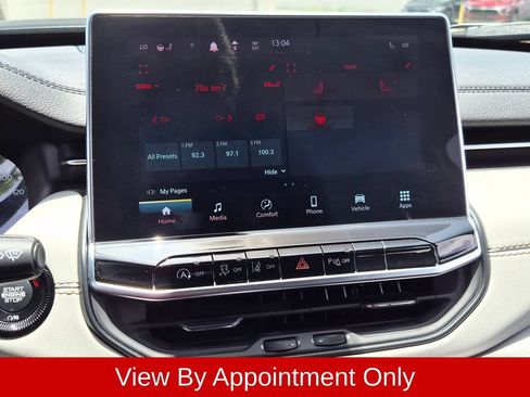 Used 2025 Jeep Compass Limited AWD/4WD image 17