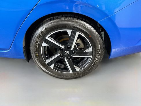 Used 2024 Nissan Sentra SV FWD image 37