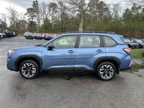 Used 2025 Subaru Forester AWD/4WD image 6