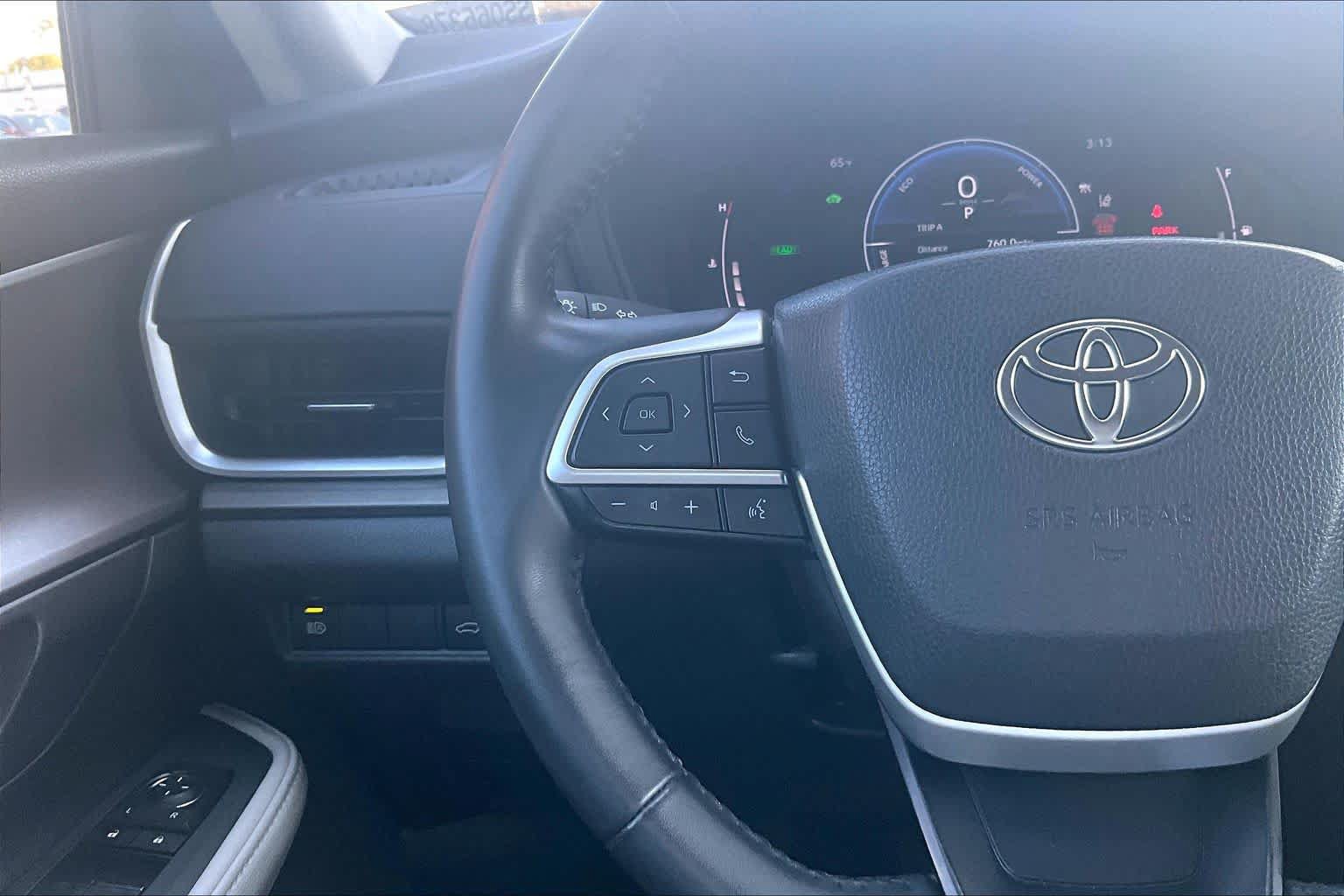 Used 2025 Toyota Grand Highlander AWD Hybrid image 24