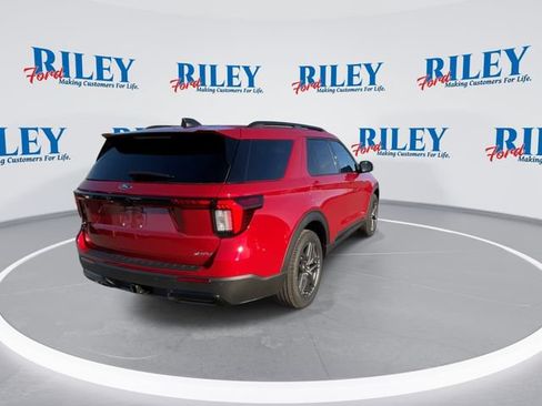 New 2026 Ford Explorer ST-Line w/ ST-Line Street Pack AWD/4WD image 7