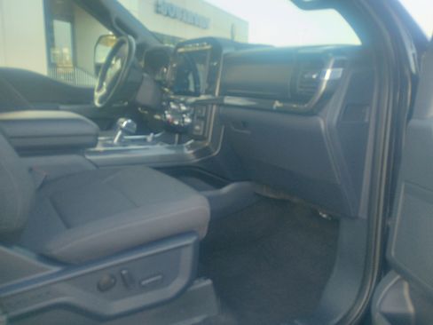 Used 2022 Ford F150 XLT w/ Equipment Group 302A High image 17