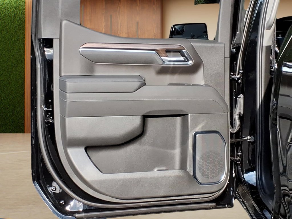 New 2026 Chevrolet Silverado 1500 RST AWD/4WD image 25