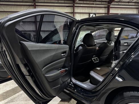 Used 2016 Acura TLX - image 15