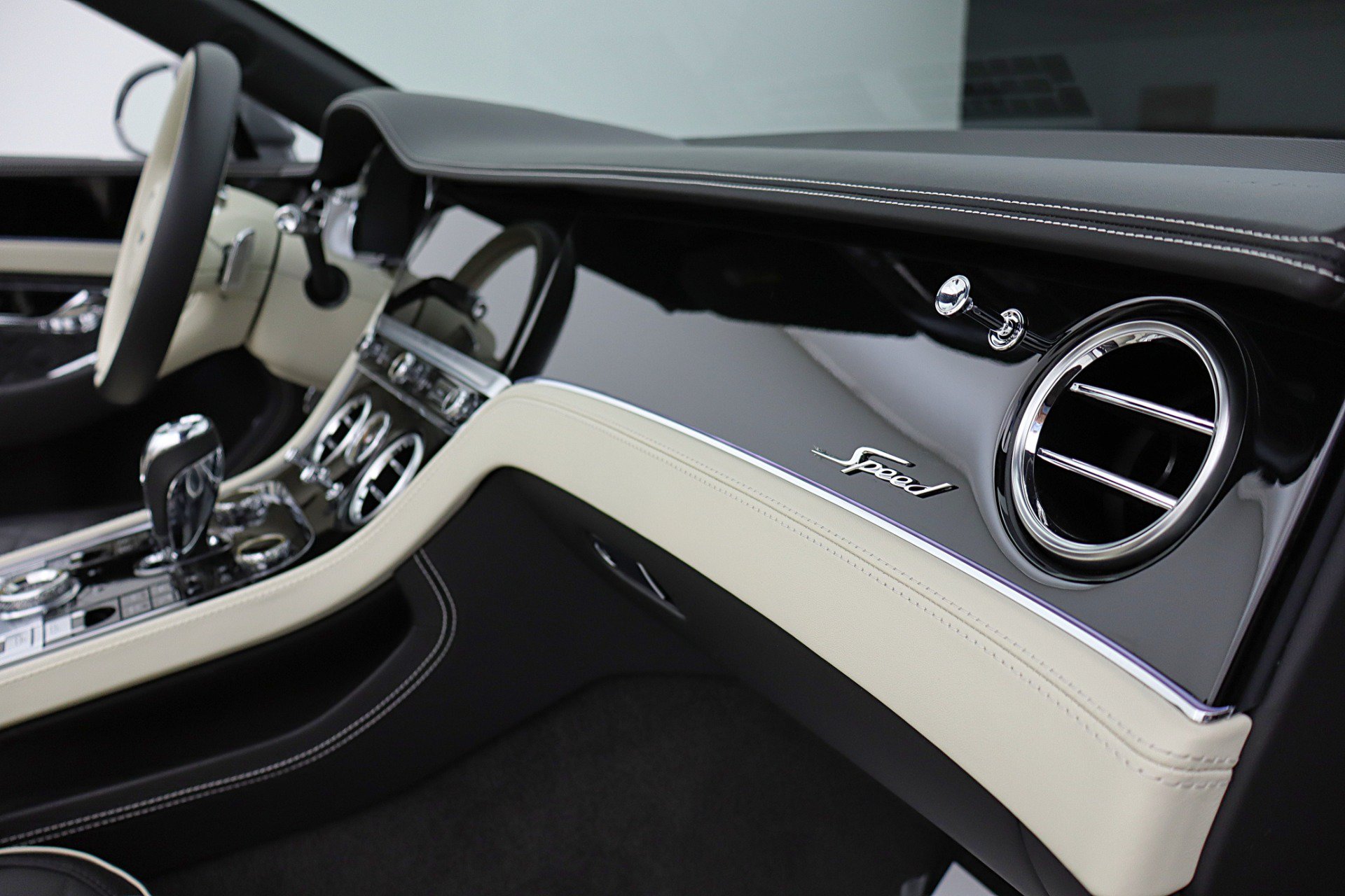 Certified 2022 Bentley Continental GT Speed AWD/4WD image 37