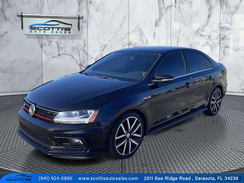 Used 2018 Volkswagen Jetta GLI FWD image 1