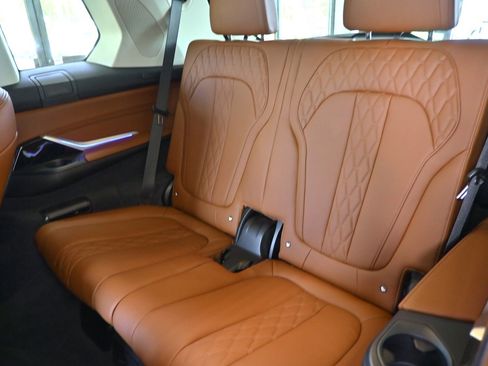 Certified 2023 BMW X7 xDrive40i w/ Executive Package image 15