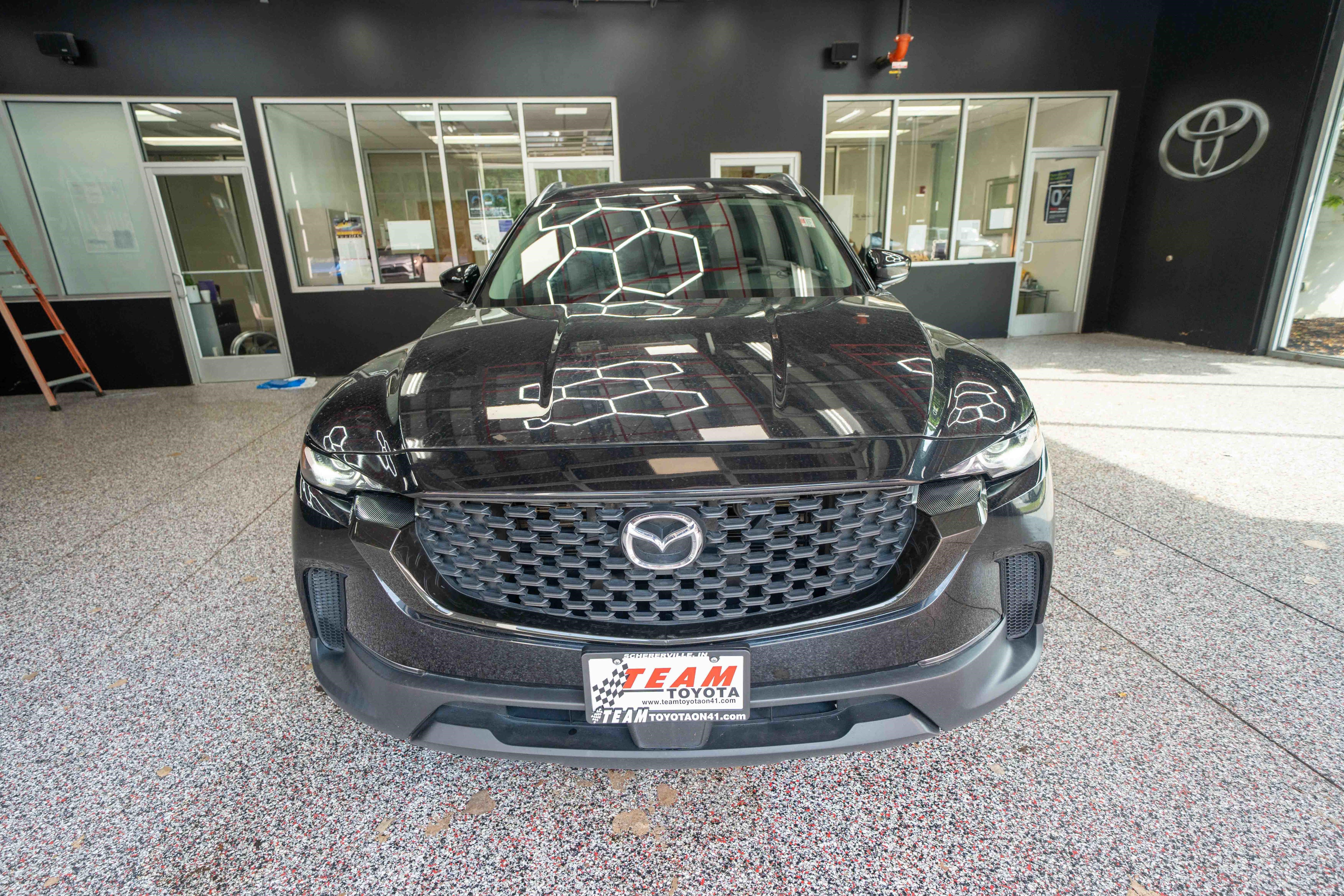 Used 2025 MAZDA CX-50 AWD 2.5 S w/ Preferred Package image 6