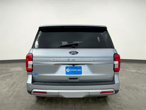Certified 2023 Ford Expedition Max XLT image 5