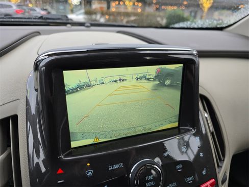 Used 2015 Chevrolet Volt Premium w/ Premium Trim Package image 29