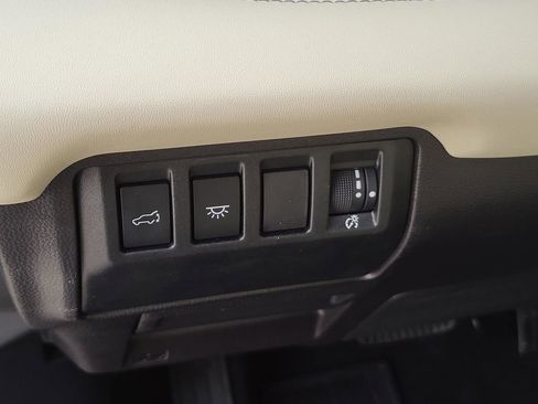 Certified 2023 Subaru Ascent Limited w/ Technology Package image 23