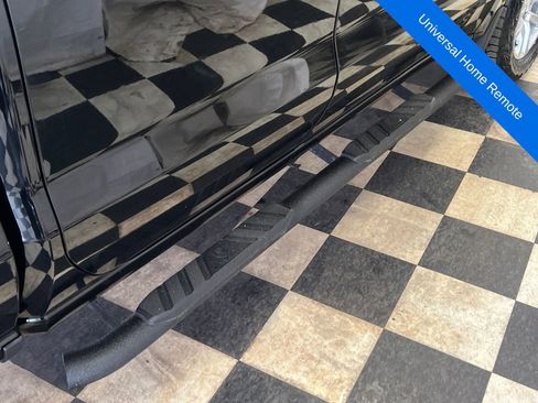 Used 2021 Chevrolet Silverado 1500 LT w/ Convenience Package II image 17