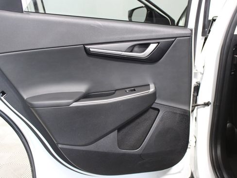 Used 2024 Kia EV6 Light RWD image 19