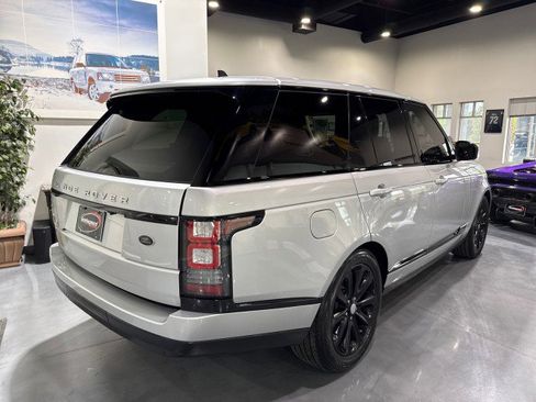 Used 2016 Land Rover Range Rover HSE image 3
