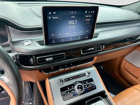 Used 2023 Lincoln Aviator Black Label Grand Touring w/ Class IV Trailer Tow Package image 13