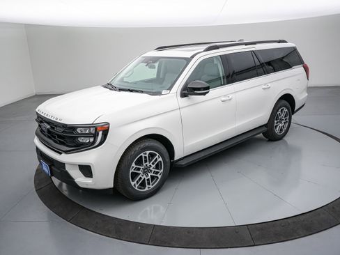 New 2026 Ford Expedition Max Active image 8