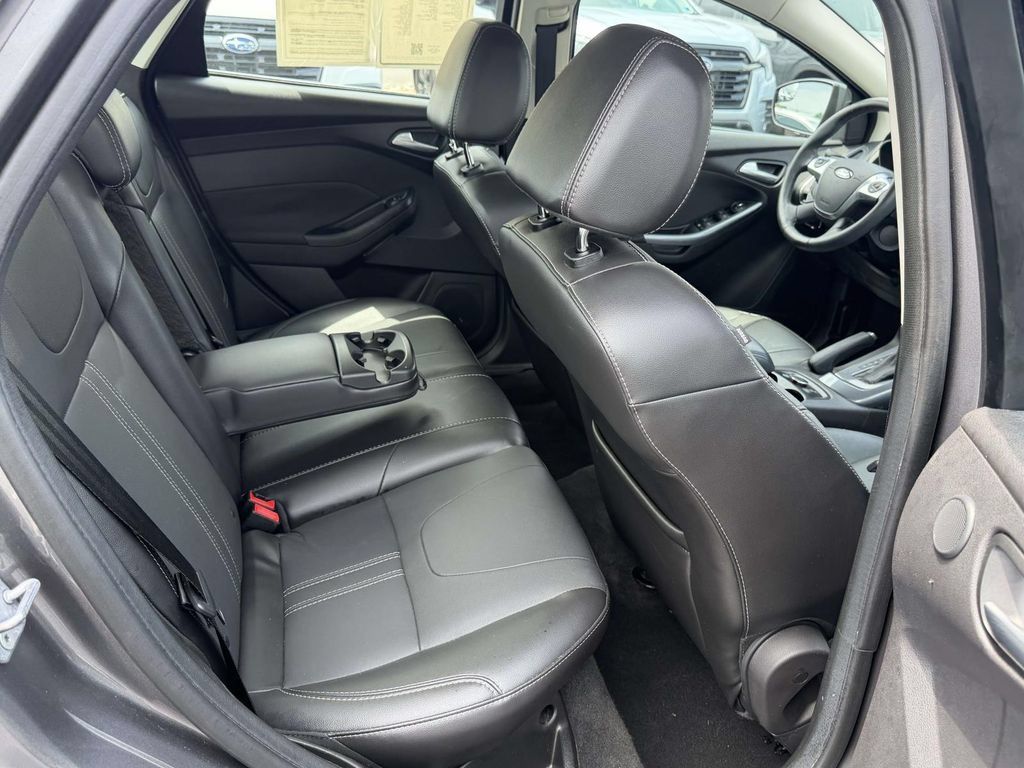 Used 2014 Ford Focus Titanium FWD image 13