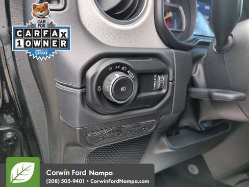 Used 2024 Jeep Wrangler Unlimited Sahara w/ Technology Group AWD/4WD image 13