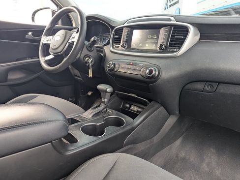 Used 2019 Kia Sorento AWD image 31