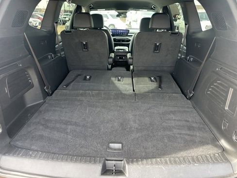 Used 2025 Buick Enclave Sport Touring image 38
